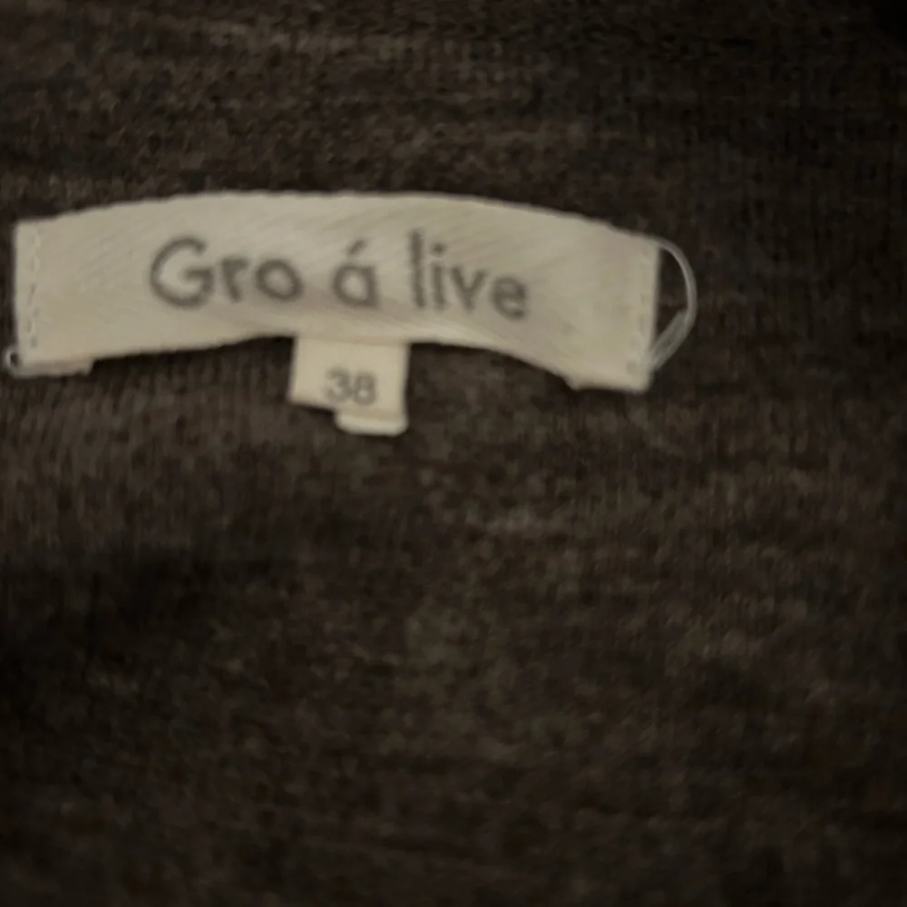 Chic Grey and Brown Buttoned Blazer - Picture 2 of 3